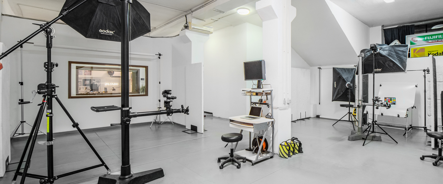ZPG Studio - Nuovo studio fotografico Milano Ripamonti per servizi fotografici e-commerce, pubblicitari, still-life